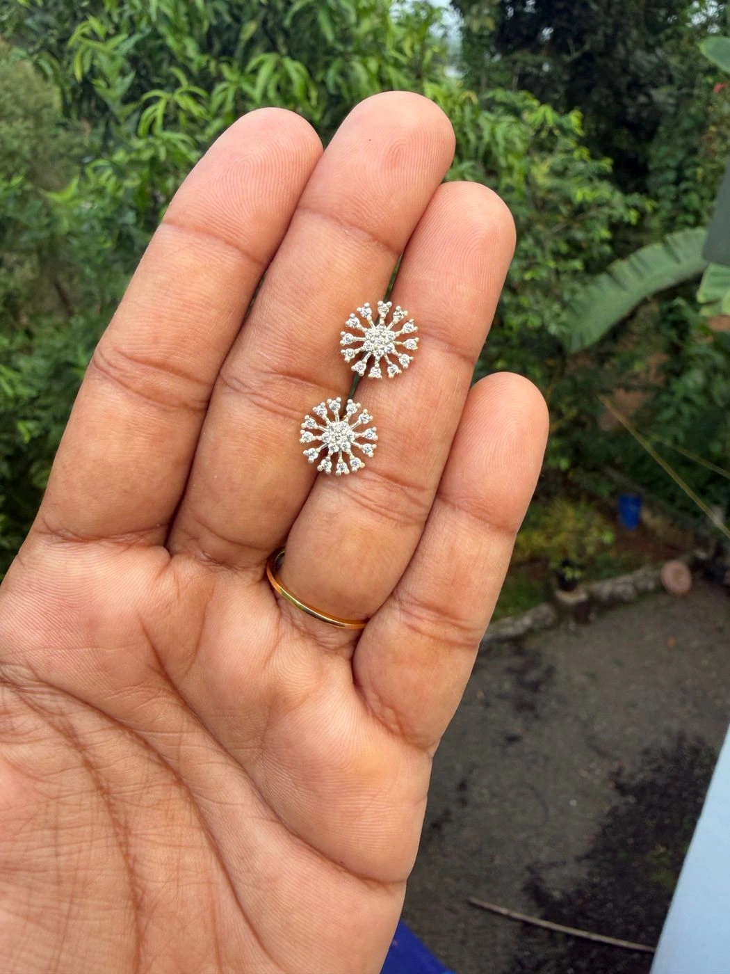 Diamond replica stud 1