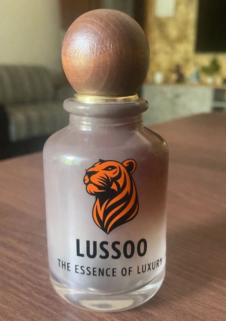 Lussoo white cool musk