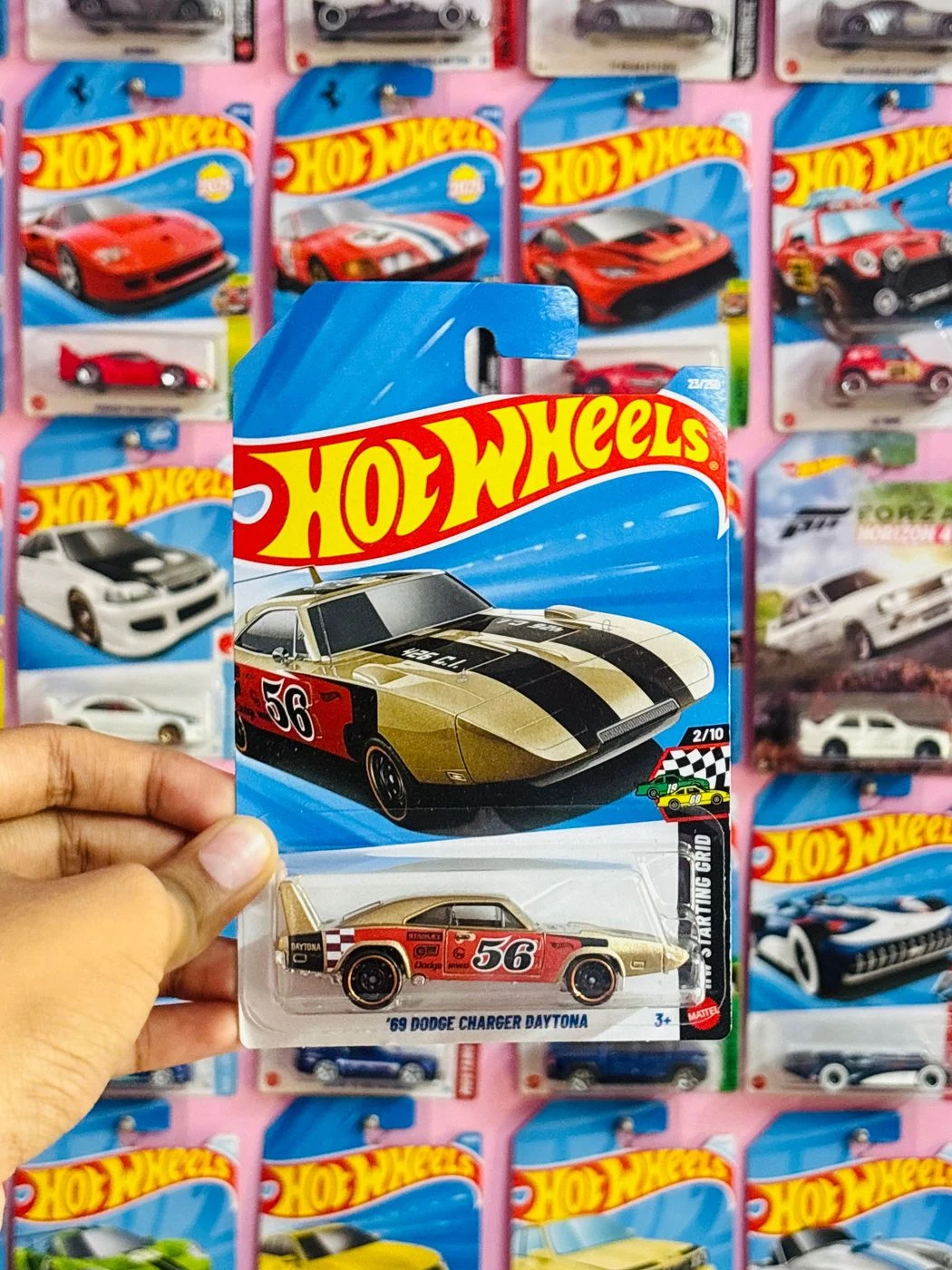 Hot Wheels ’69 DODGE CHARGER DAYTONA/ IMPORTED