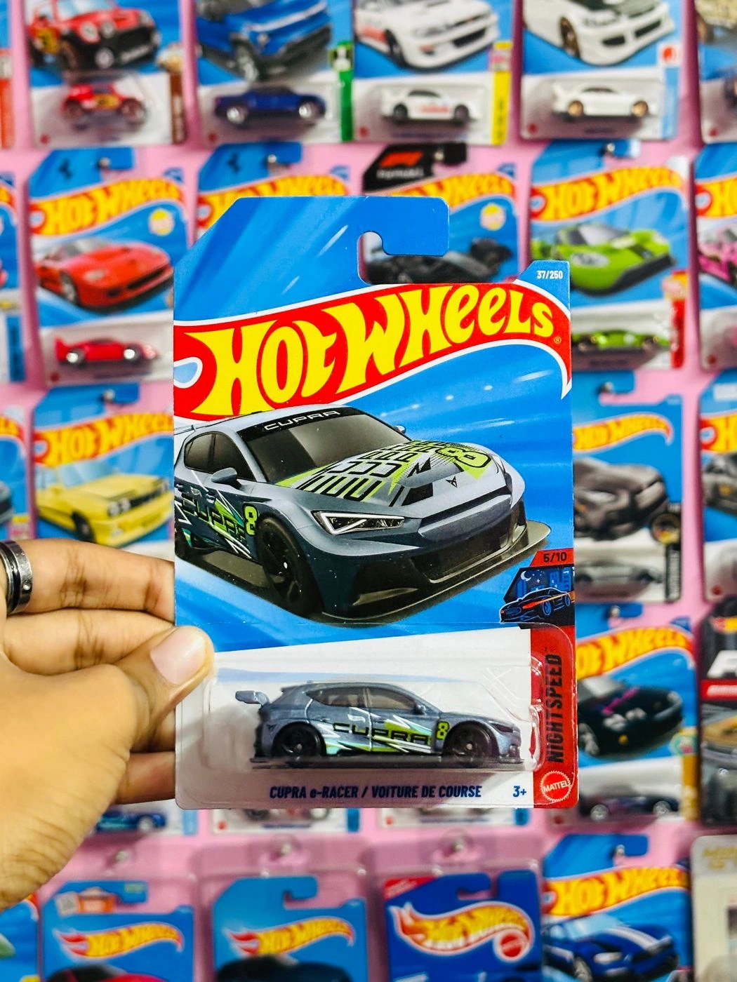 Hot Wheels CUPRA e-Racer/ IMPORTED