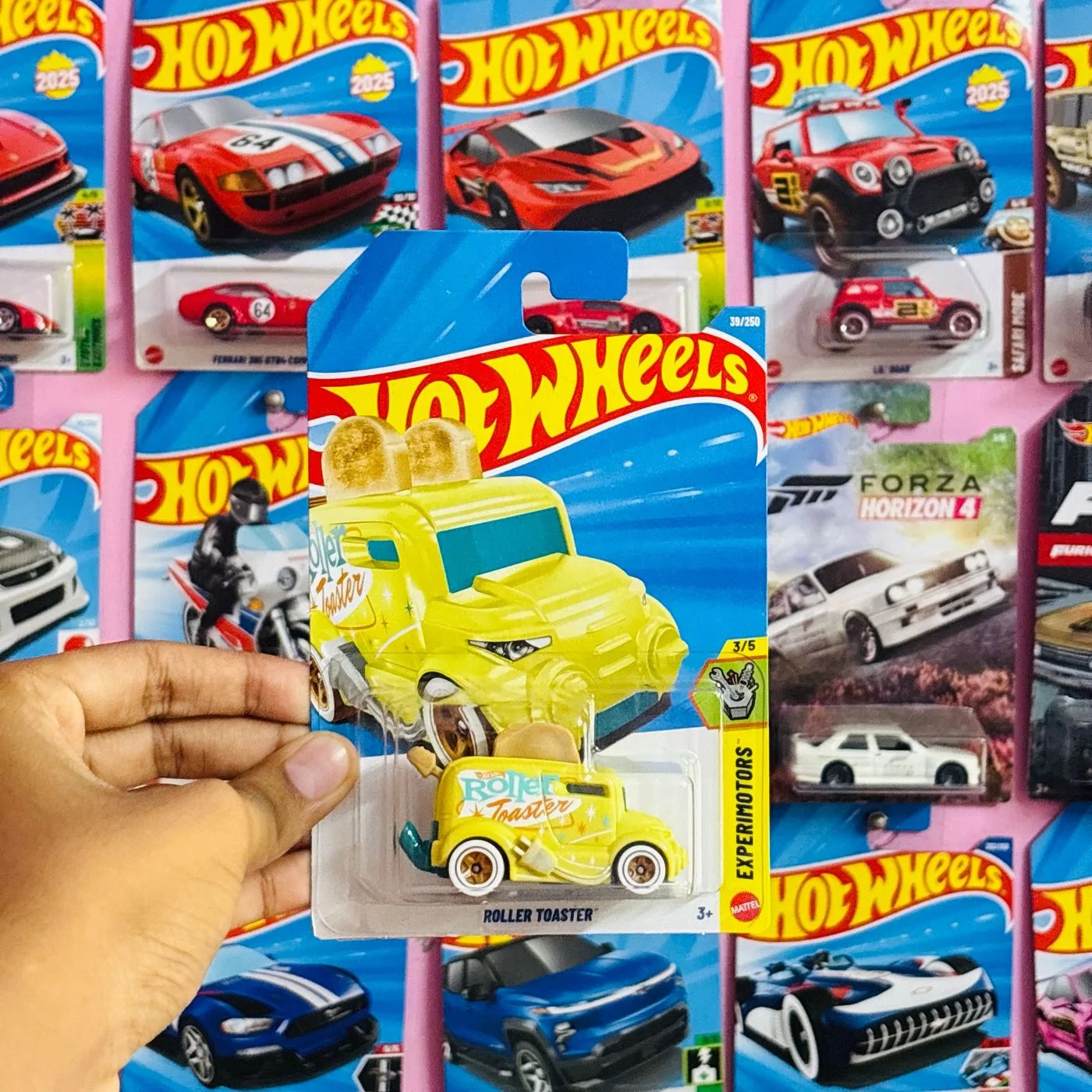 Hot Wheels ROLLER TOASTER/ IMPORTED 2