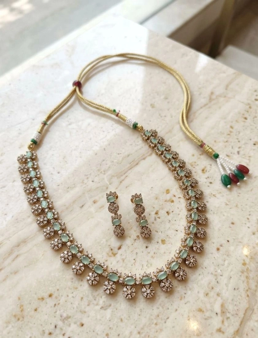 Collar necklace set 2