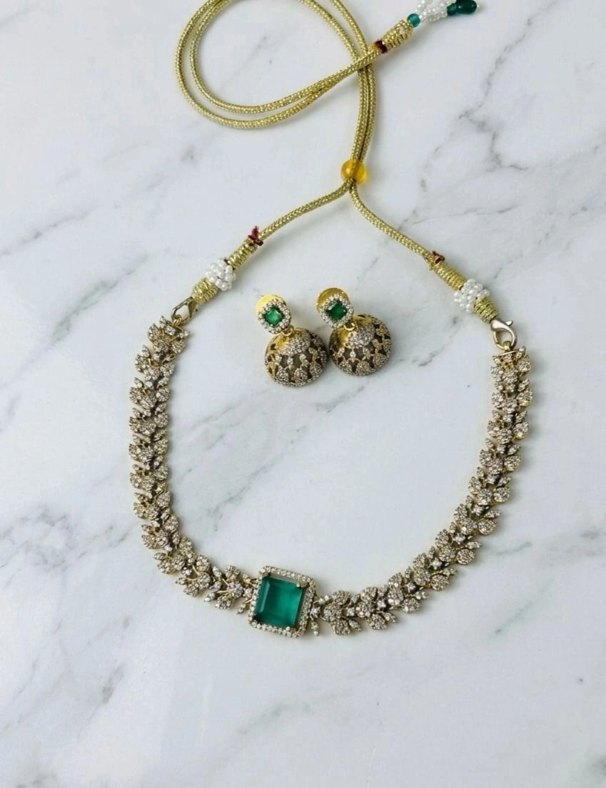 Choker Necklace