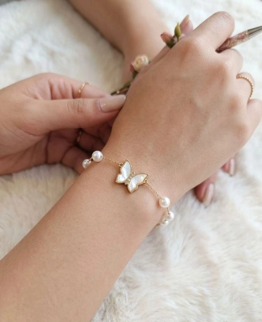 Adjustable chain bracelet