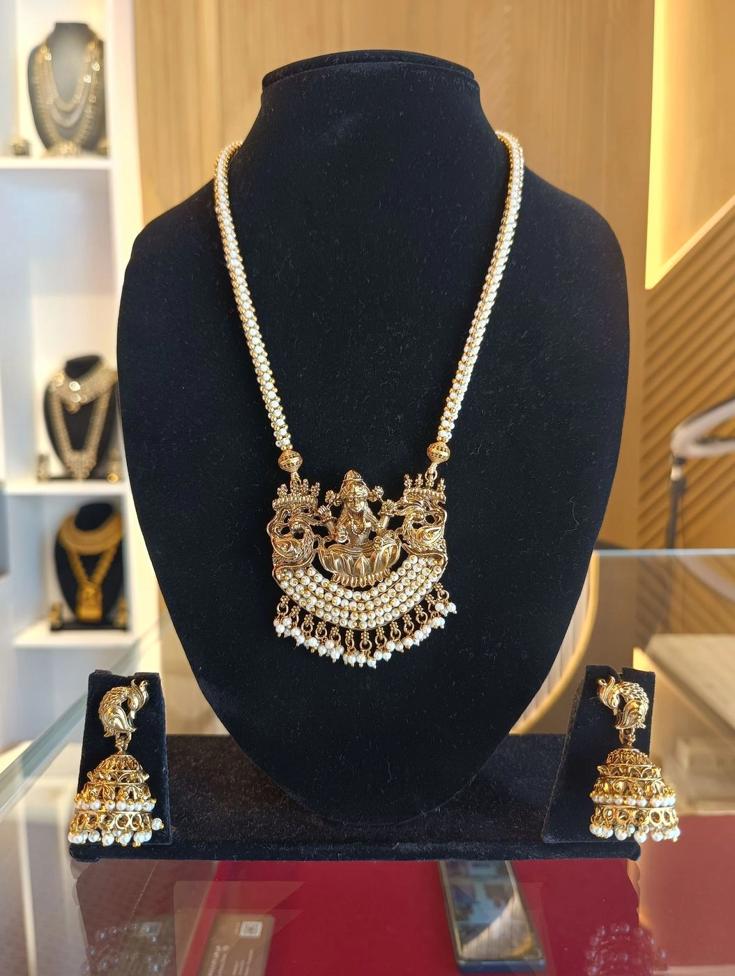 Lakshmi Pearl Bridal Haram 2