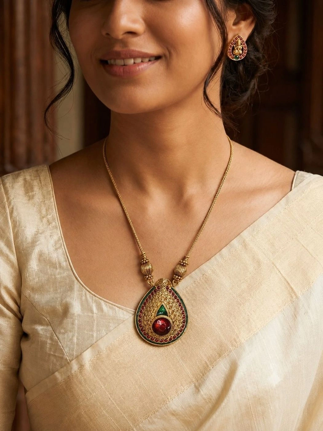 Ethnic-style pendant necklace 1