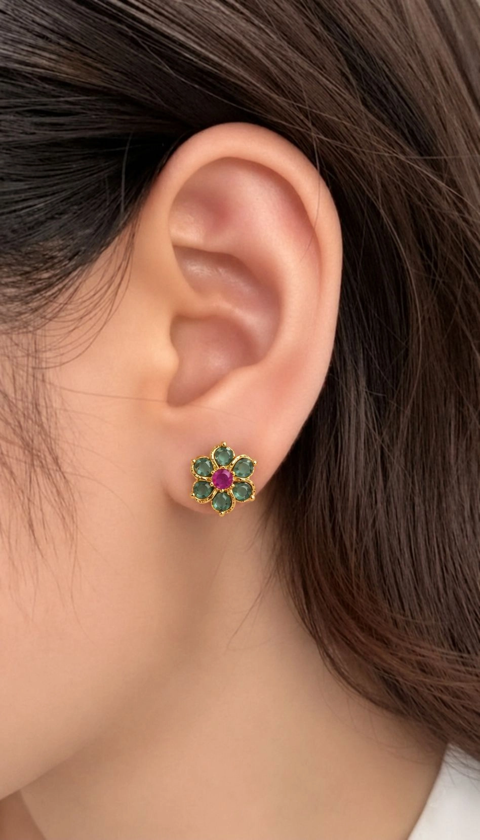 Floral cluster stud earrings 1