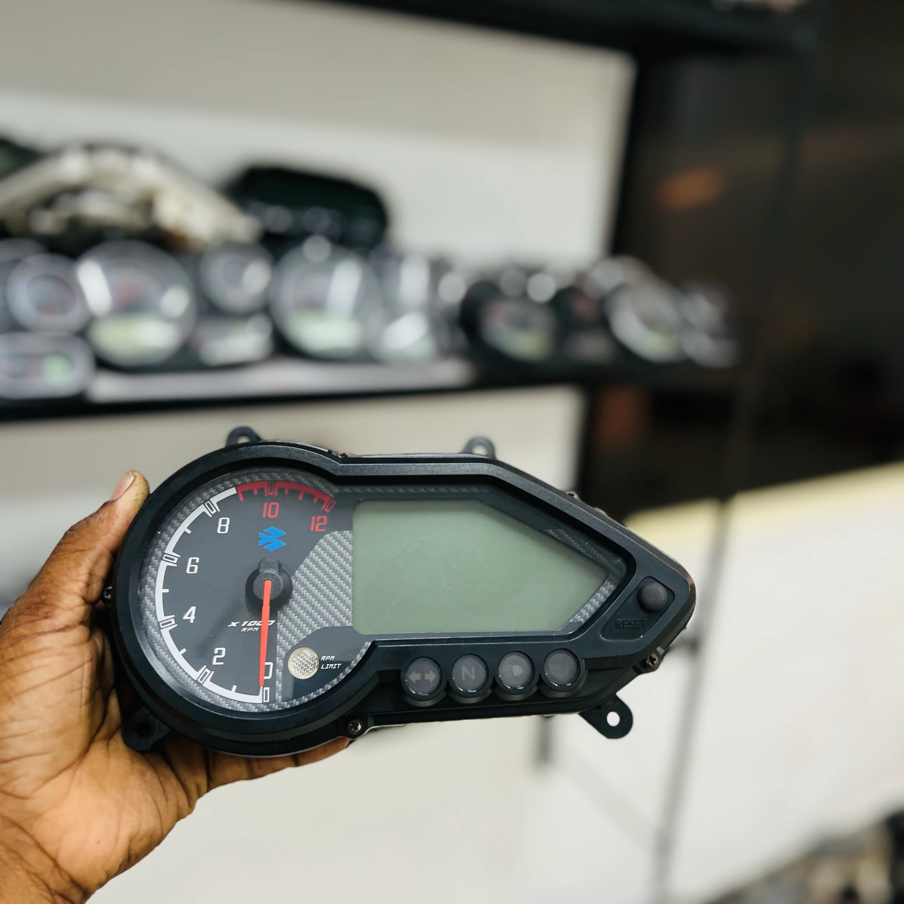 PULSER UG6 ABS METER