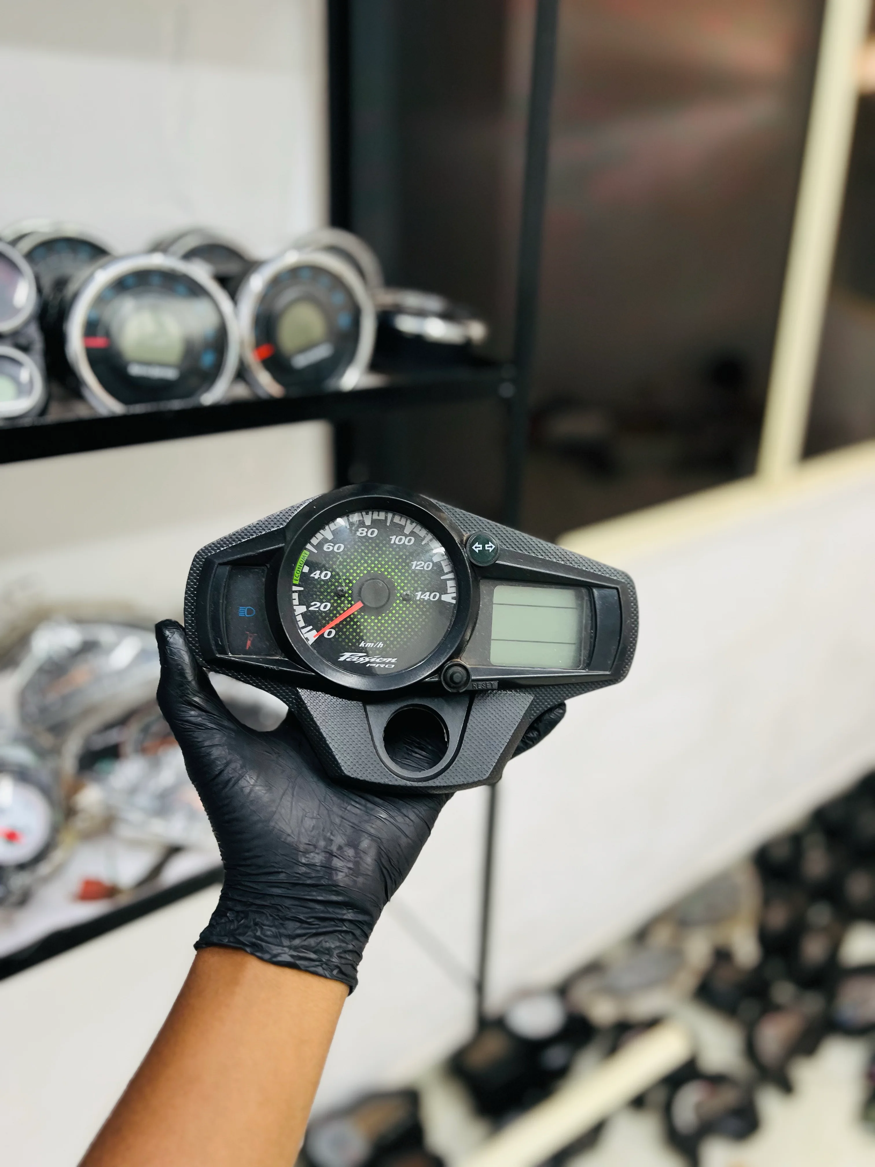 PASSION SAID STAND (M) METER