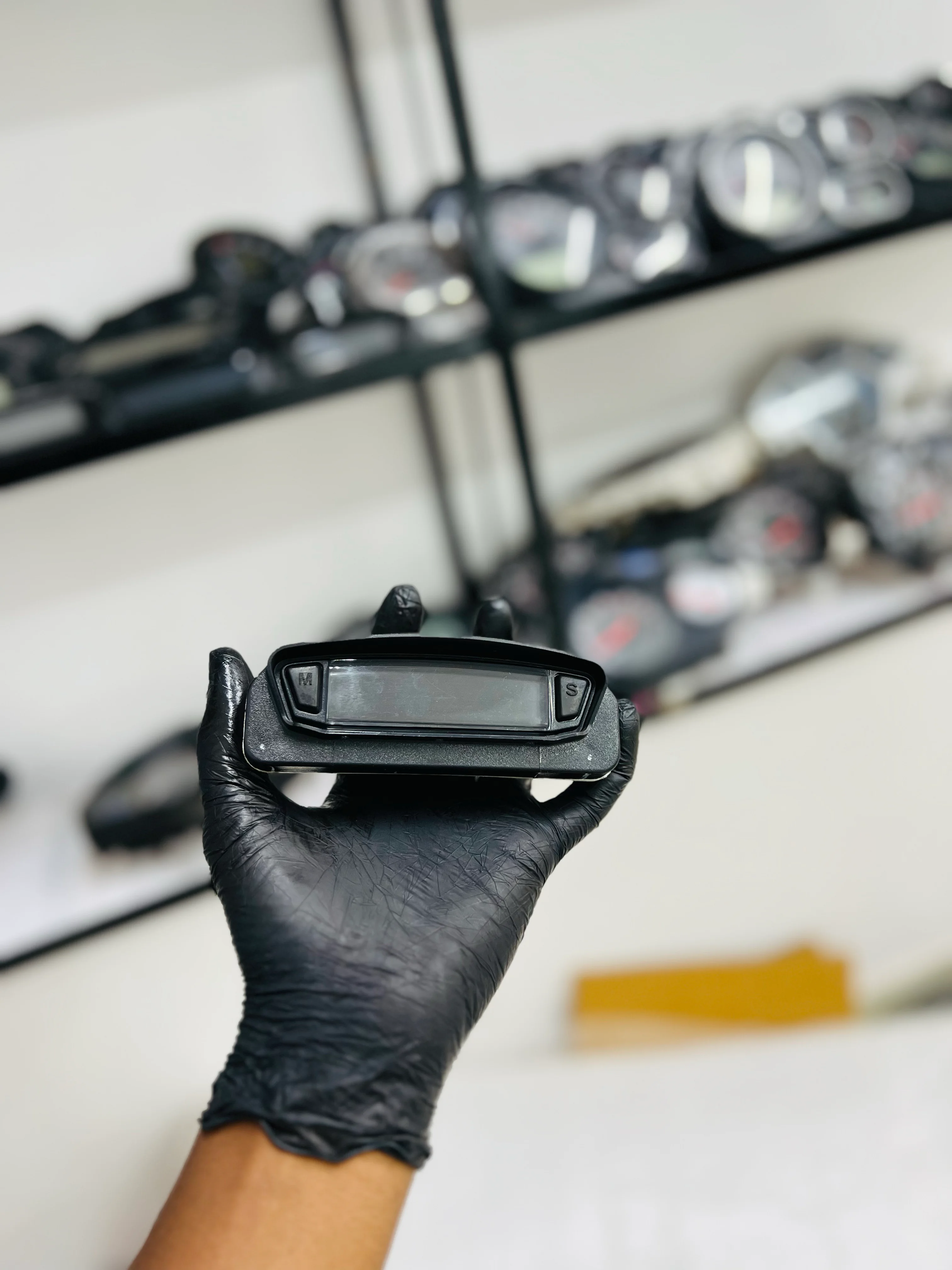 DOMINAR SECOUNDERY METER