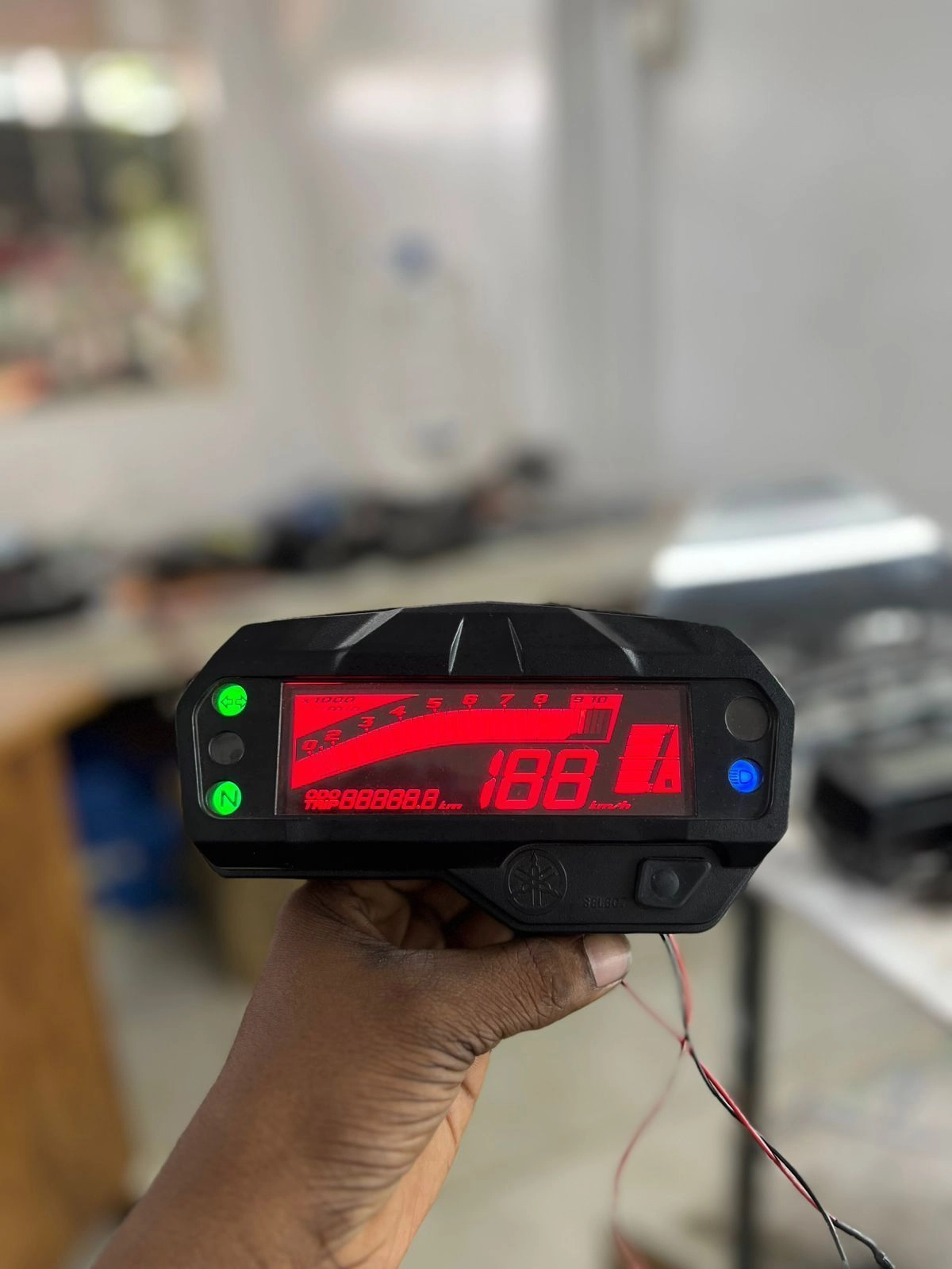 FZ V2 SPEEDOMEETER