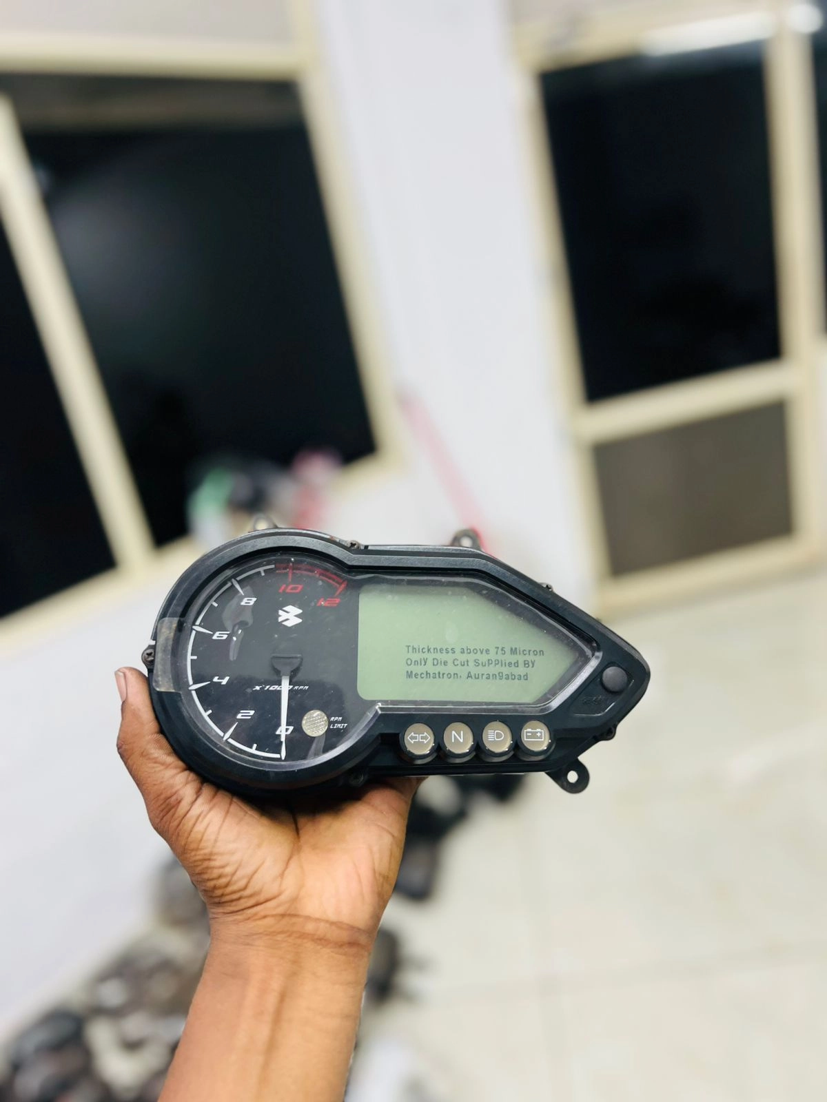 PULSER 150 SPEEDOMEETER