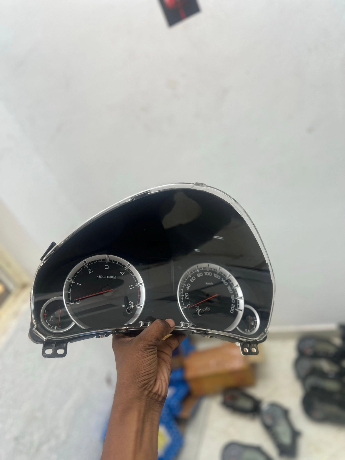 SWIFT TYPE SPEEDOMETER 4