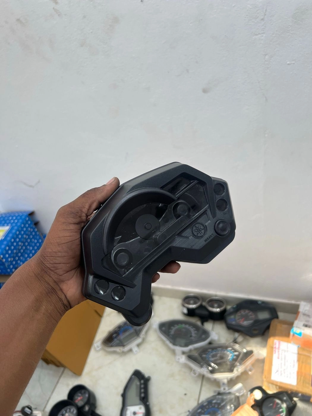 FZ V1 METER COVER 1