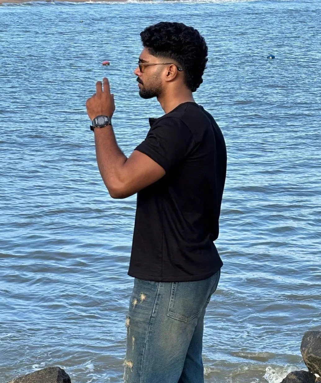 Half Black Henley - CLUB 010 1