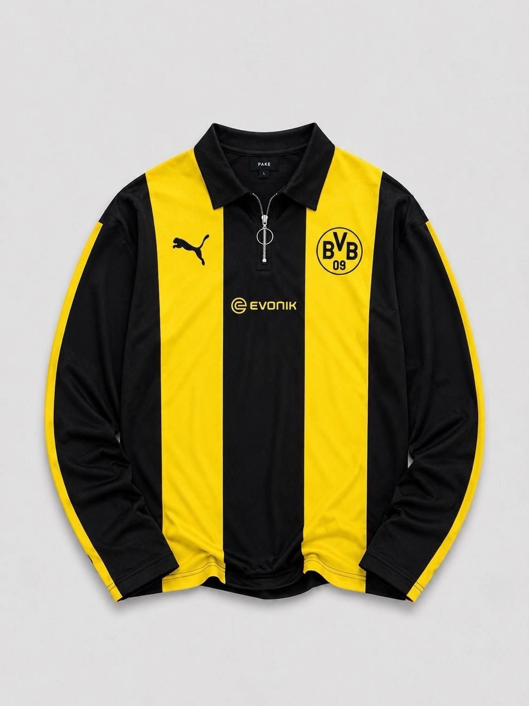 DORTMUND STRIKER 3