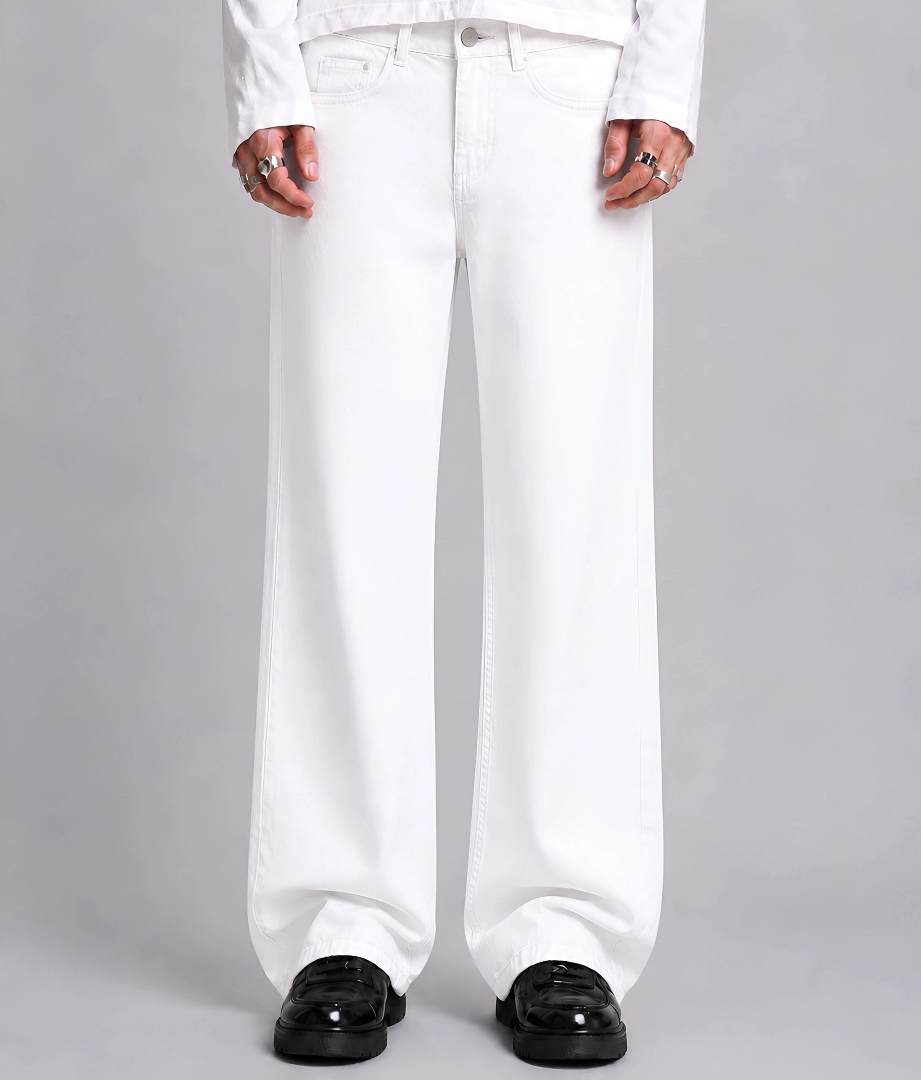 CLASSIC WHITE 1