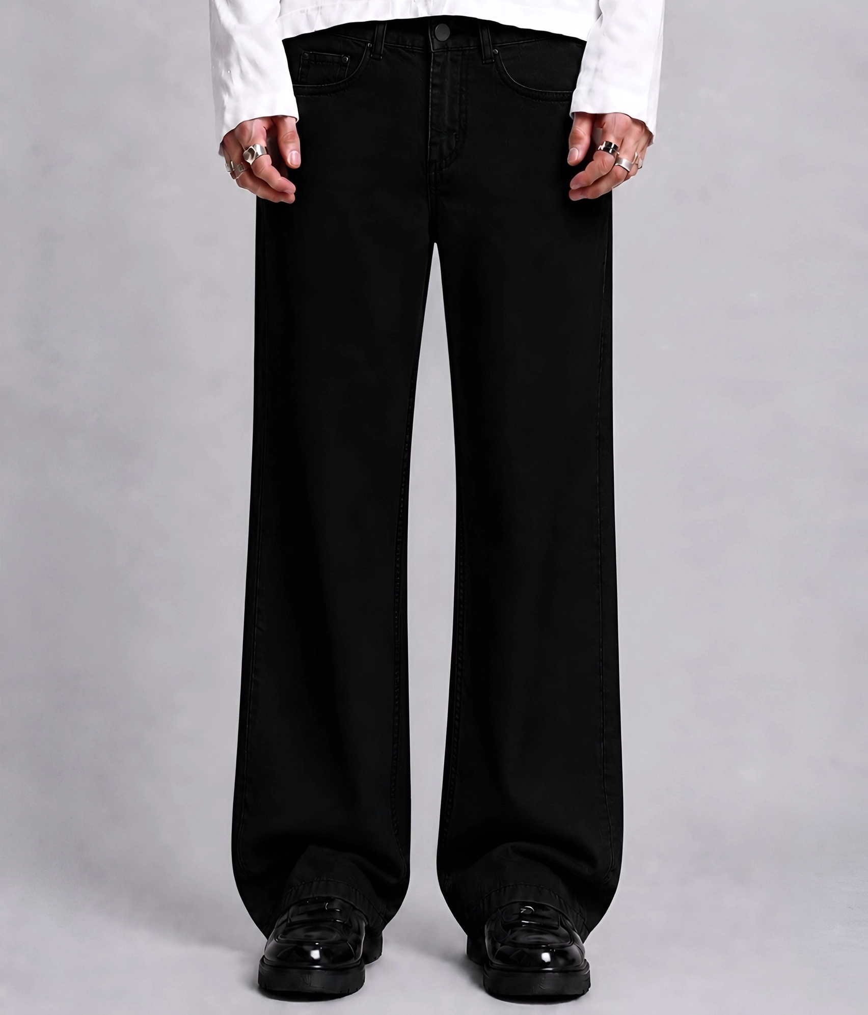 CLASSIC BLACK 1