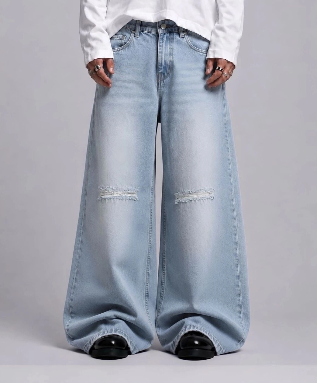 ICE DISTRESSED 1