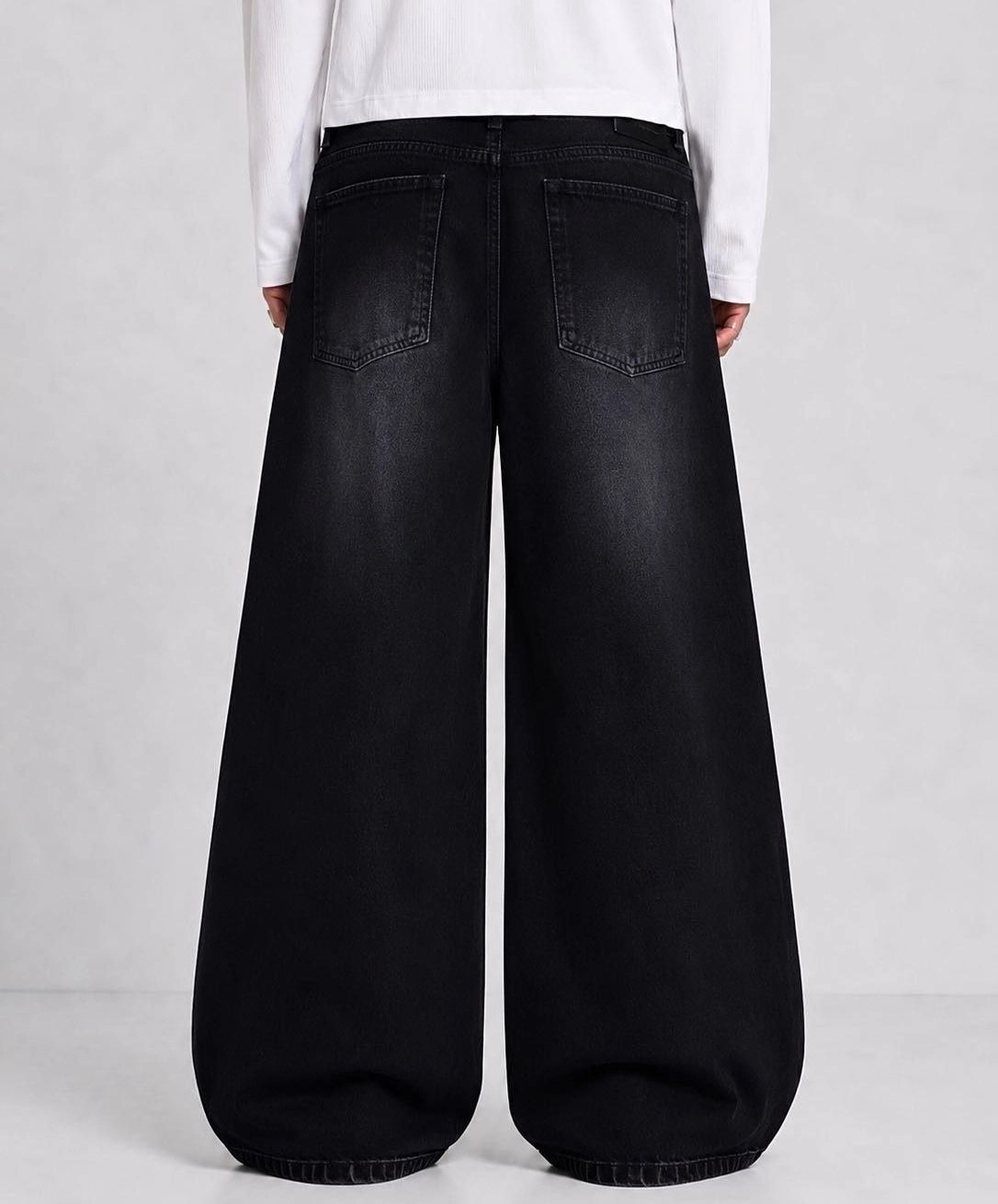 BLACK AURA 2