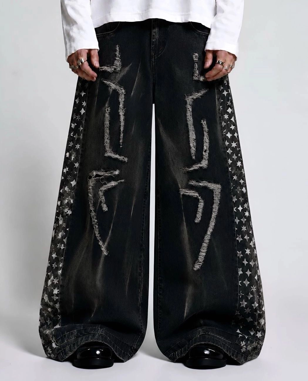 VENOM DISTRESSED 1