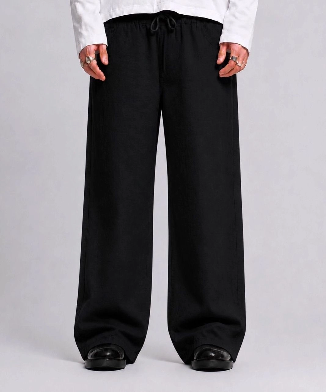 BLACK STRAIGHT LINEN 1