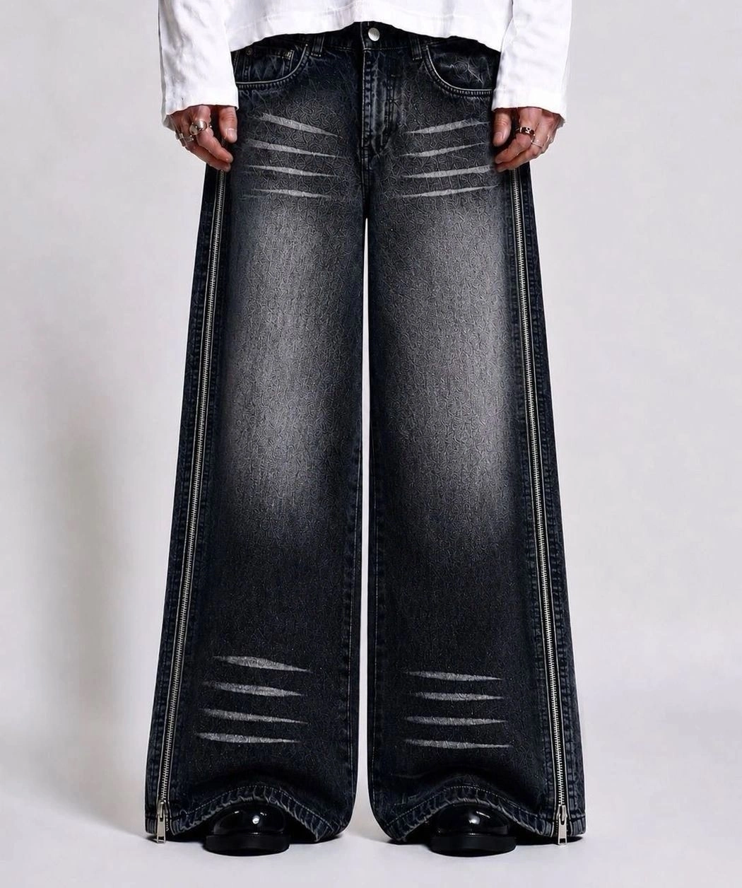 BLACKOUT ZIP 3