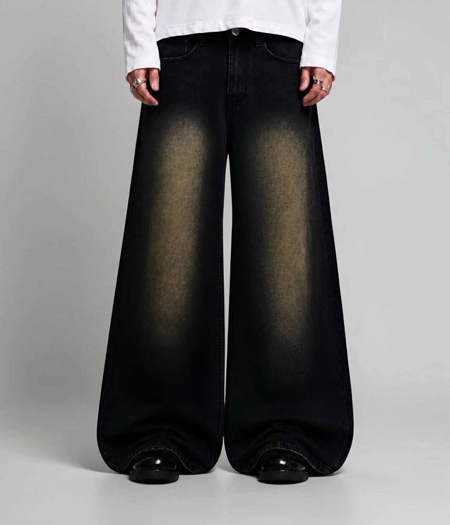 VINTAGE COAL BLACK 1