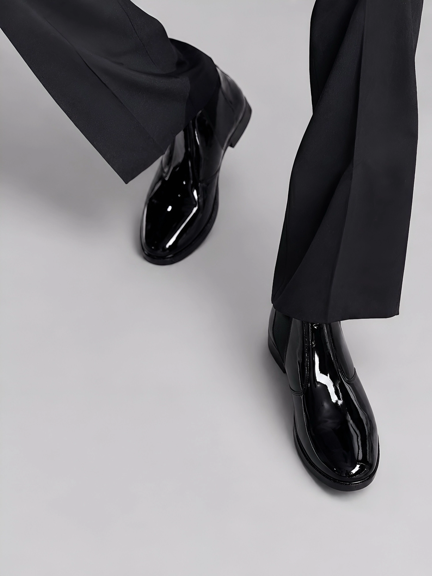 CHELSEA BOOTS 1