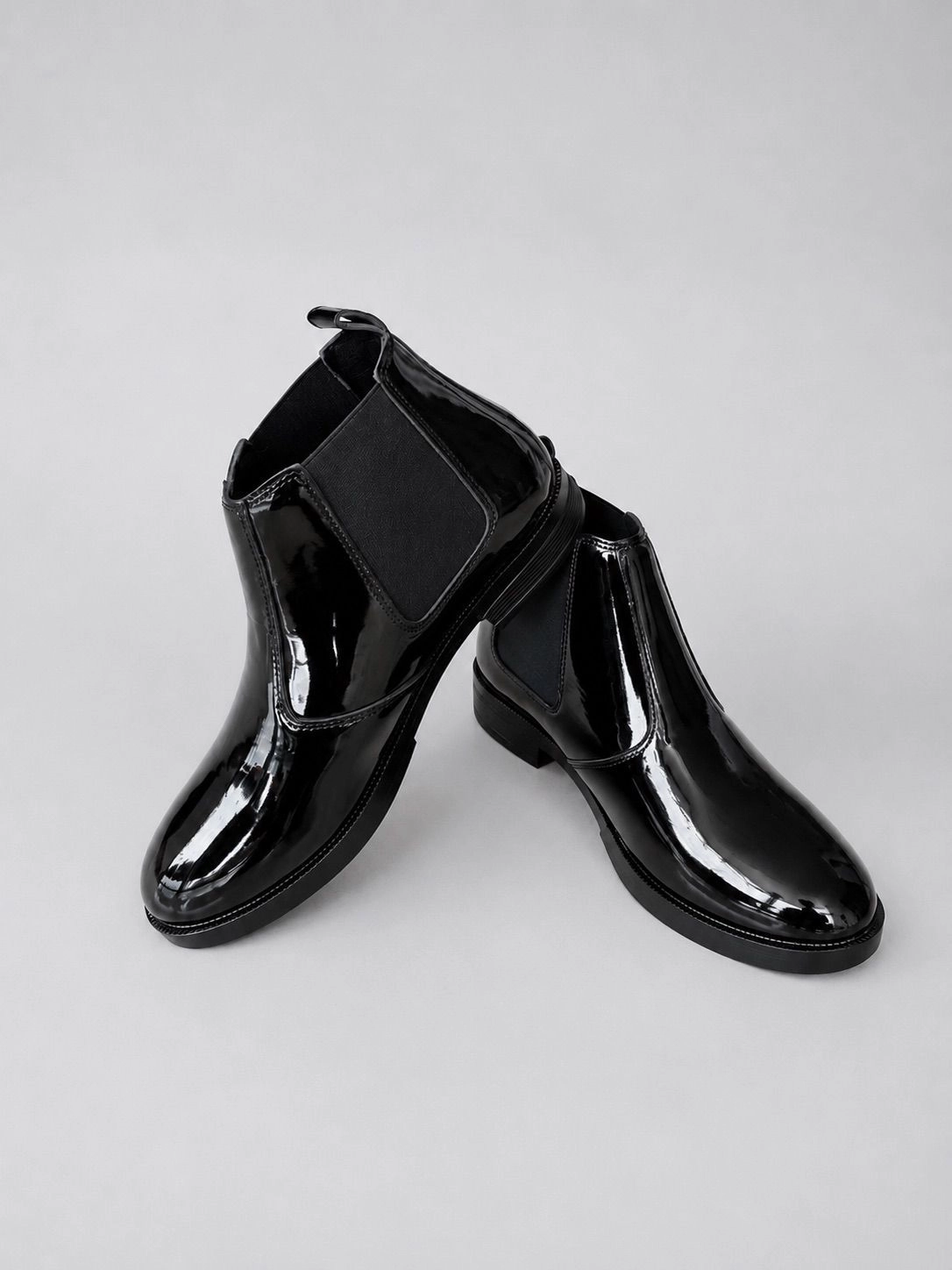 CHELSEA BOOTS 5