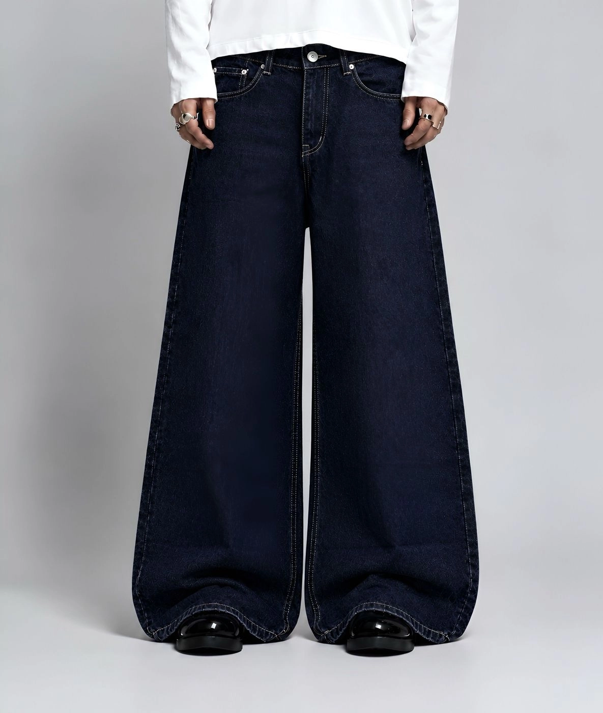 DARK RAW DENIM 1