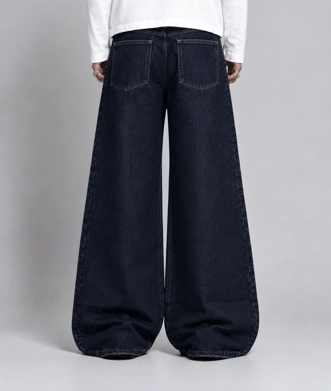 DARK RAW DENIM 2