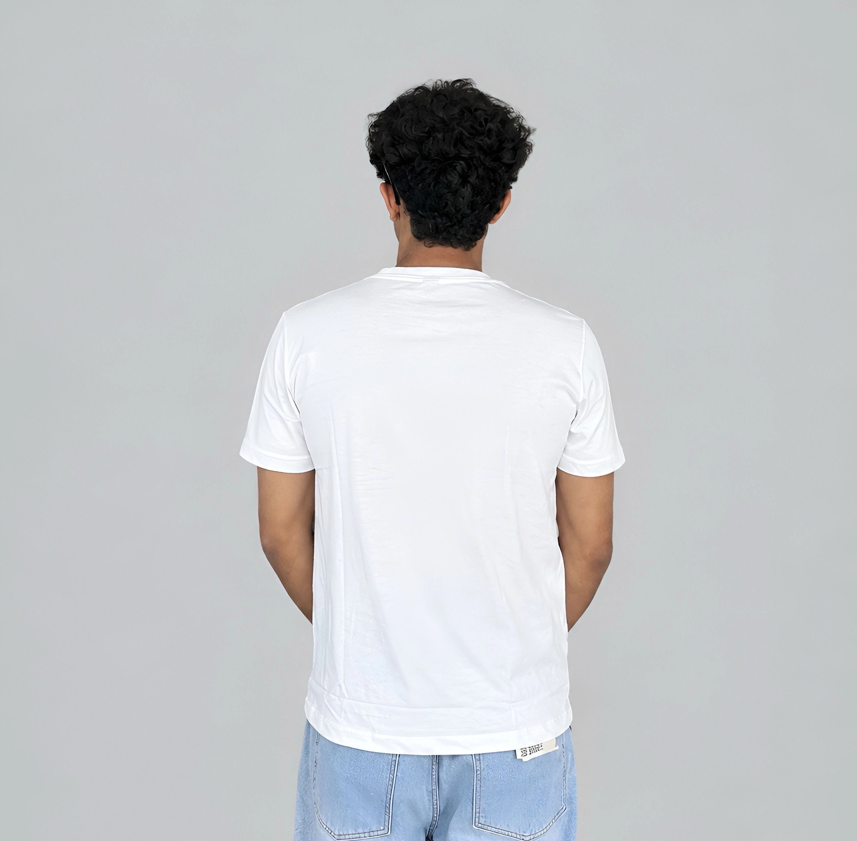 CLASSIC WHITE 4