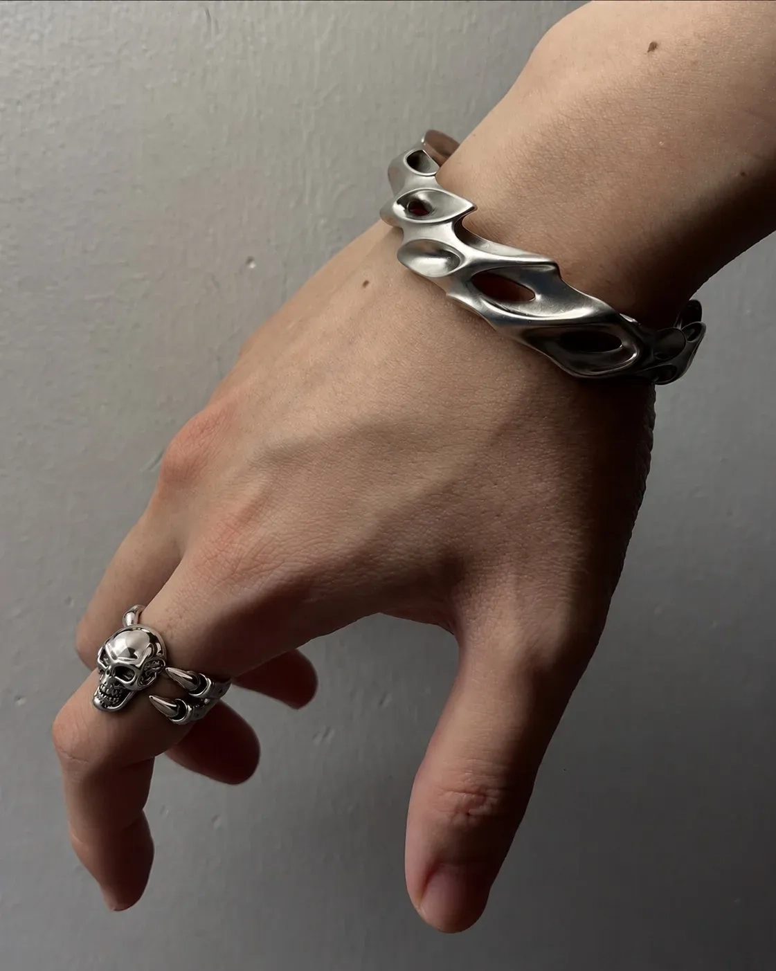 GOTHIC SKULL RING 3