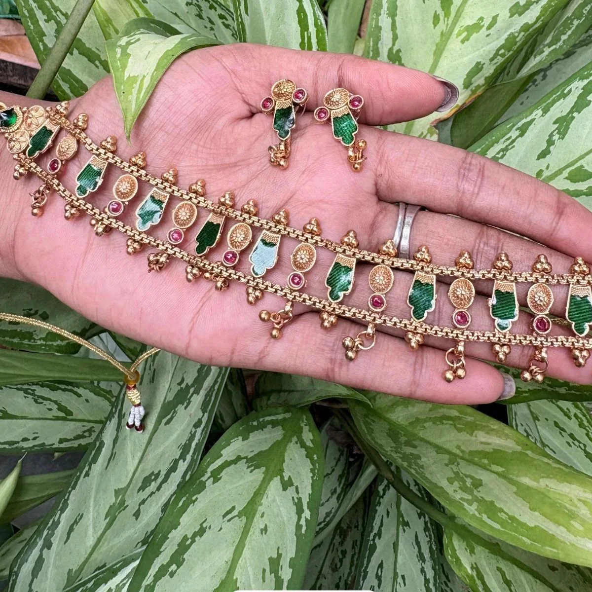 Royal Enamel Temple Choker Set