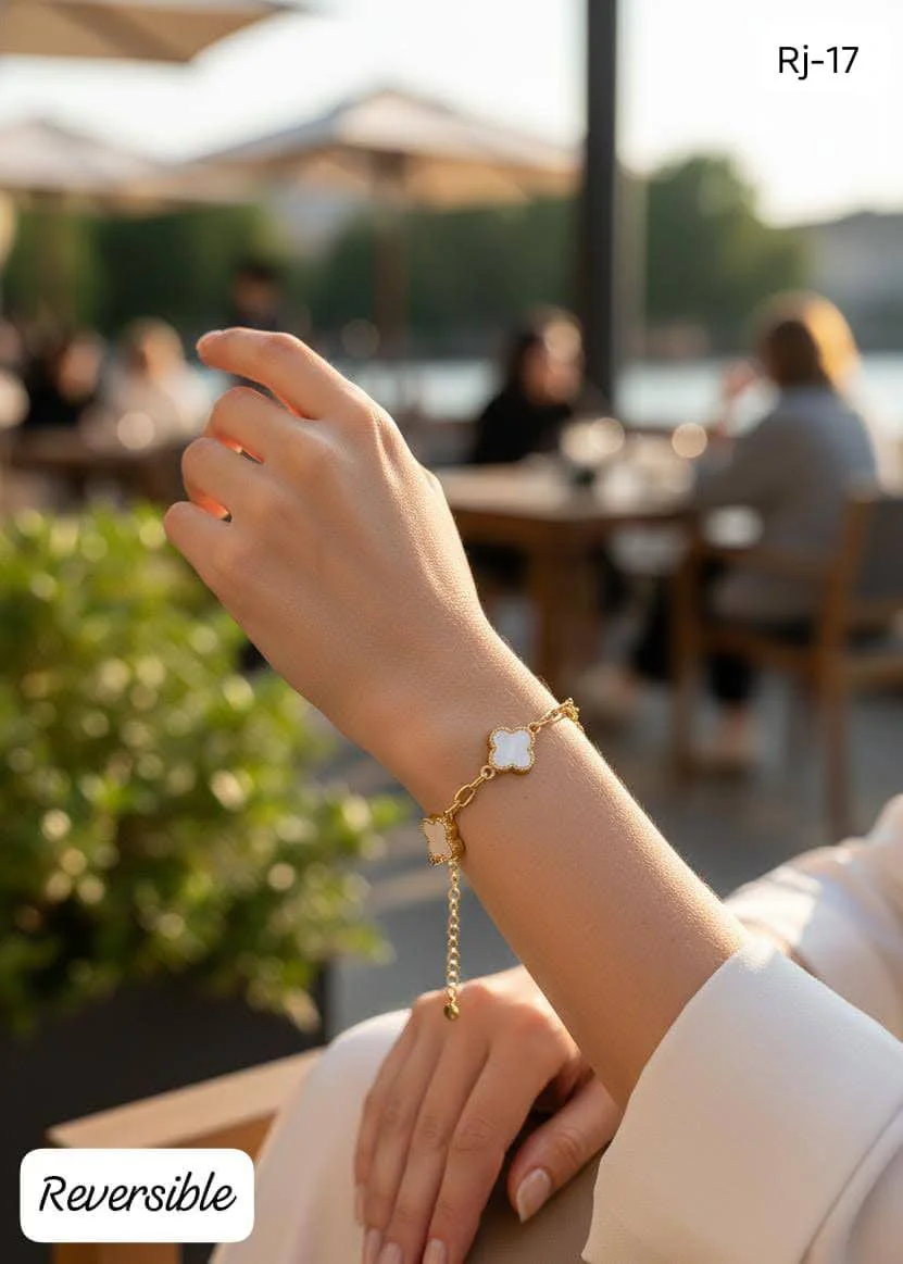 Reversible Clover Charm Gold Bracelet