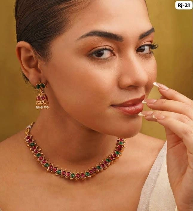 Royal Ruby Emerald Antique Necklace Set – Traditional Temple Style Jewellery