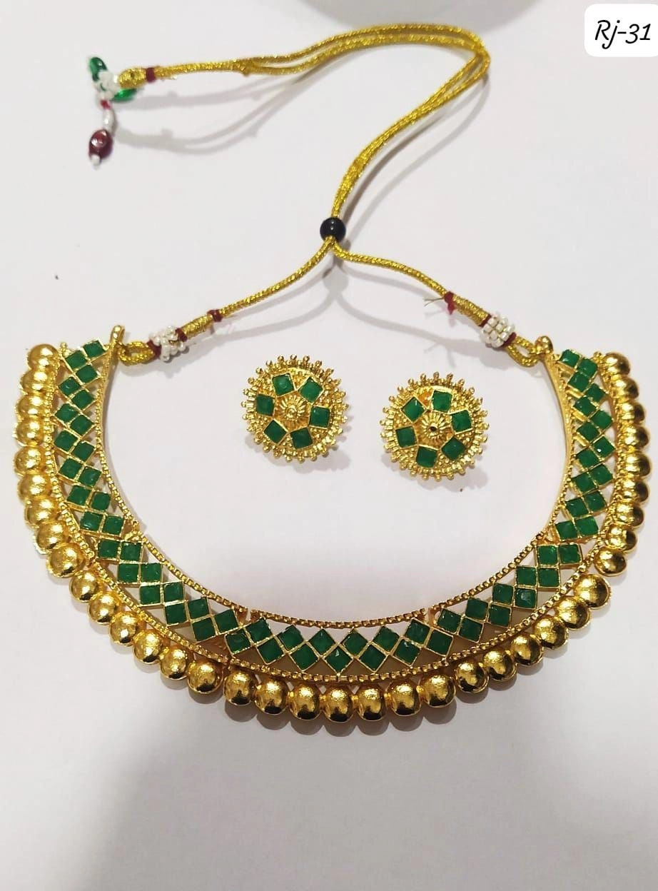 Royal Ruby Antique Choker Set – Traditional South Indian Gold Style Jewellery 3