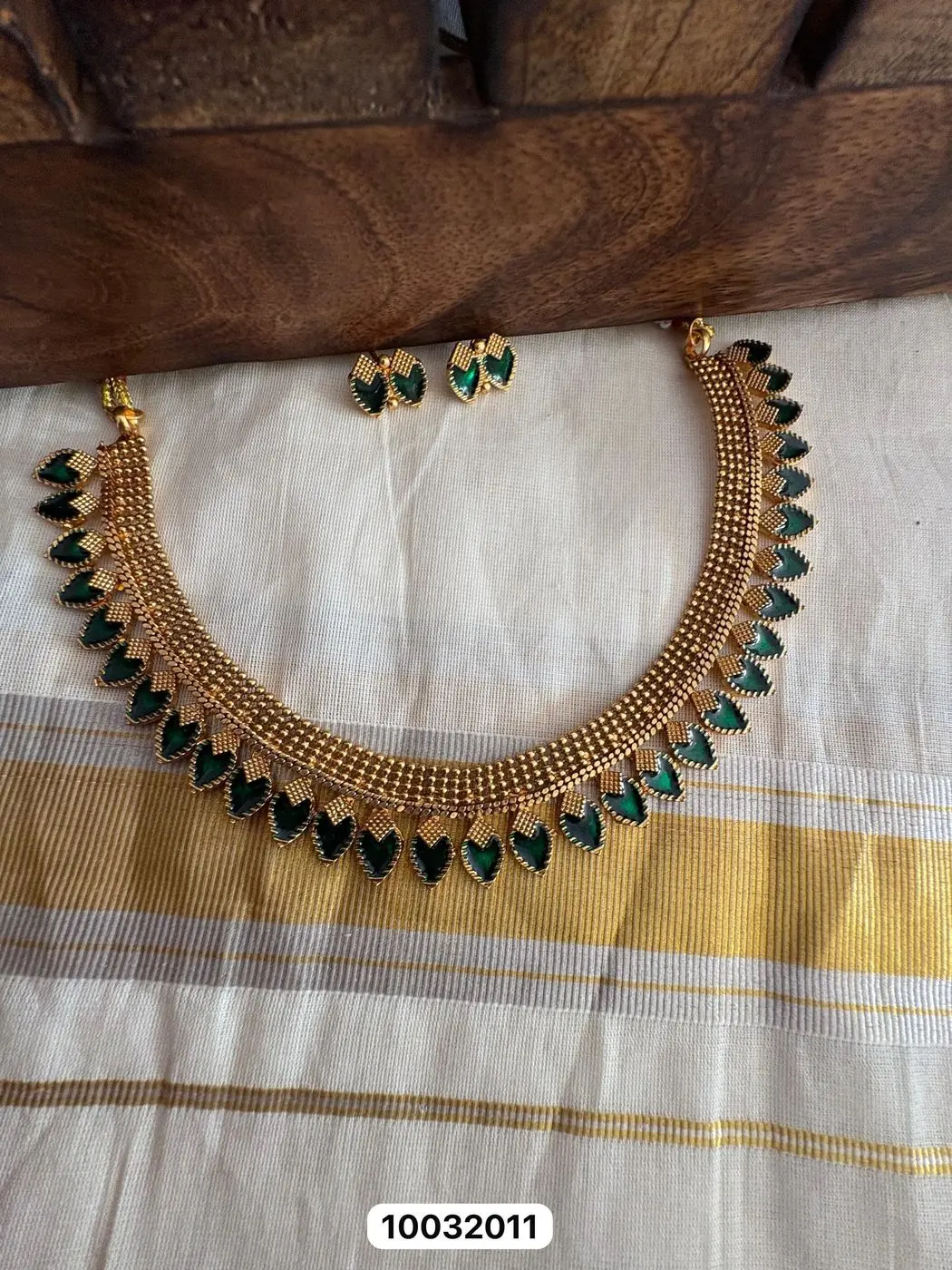 Royal Kemp Leaf Statement Necklace Set 2