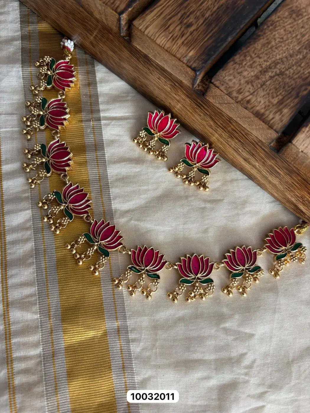 Lotus Bloom Beaded Necklace Set