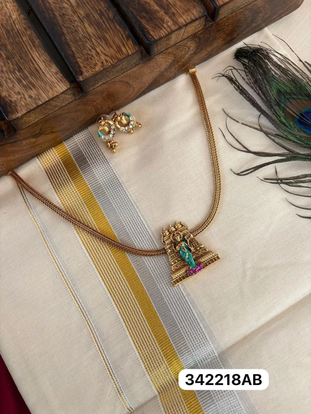 Divine Temple Pendant Necklace Set