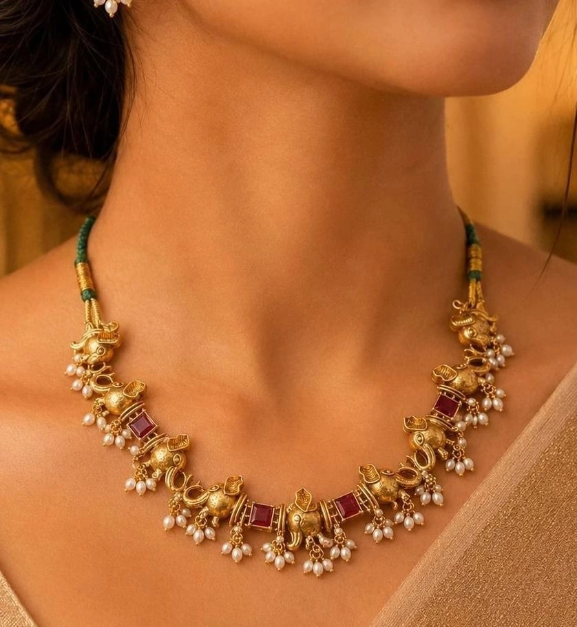 Royal Emli Antique Temple Necklace Set 1
