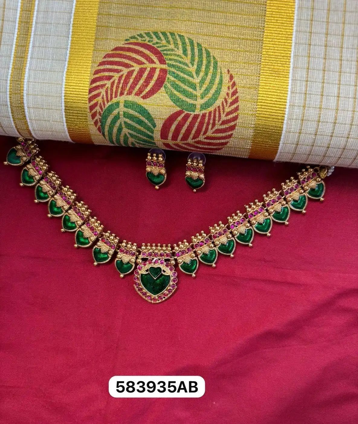 Royal Heart Antique Necklace Set - Premium Temple Jewellery with Matching Earrings |  Ruby Red, Emerald Green & Sapphire Blue Edition 4