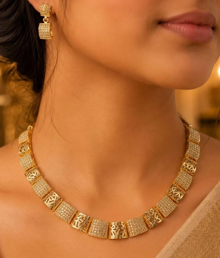 Royale Crystal Gold Collar Necklace Set – Premium Designer Party Wear Jewellery with Matching Earrings 1