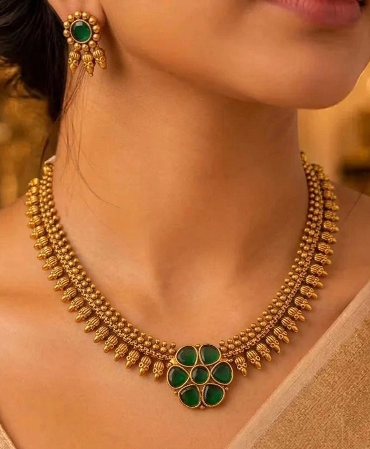 Keerthana Matte Gold Floral Necklace Set – Elegant South Indian Ethnic Jewellery 1