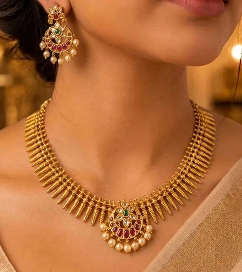 Royal Temple Grace Short Necklace Set 1
