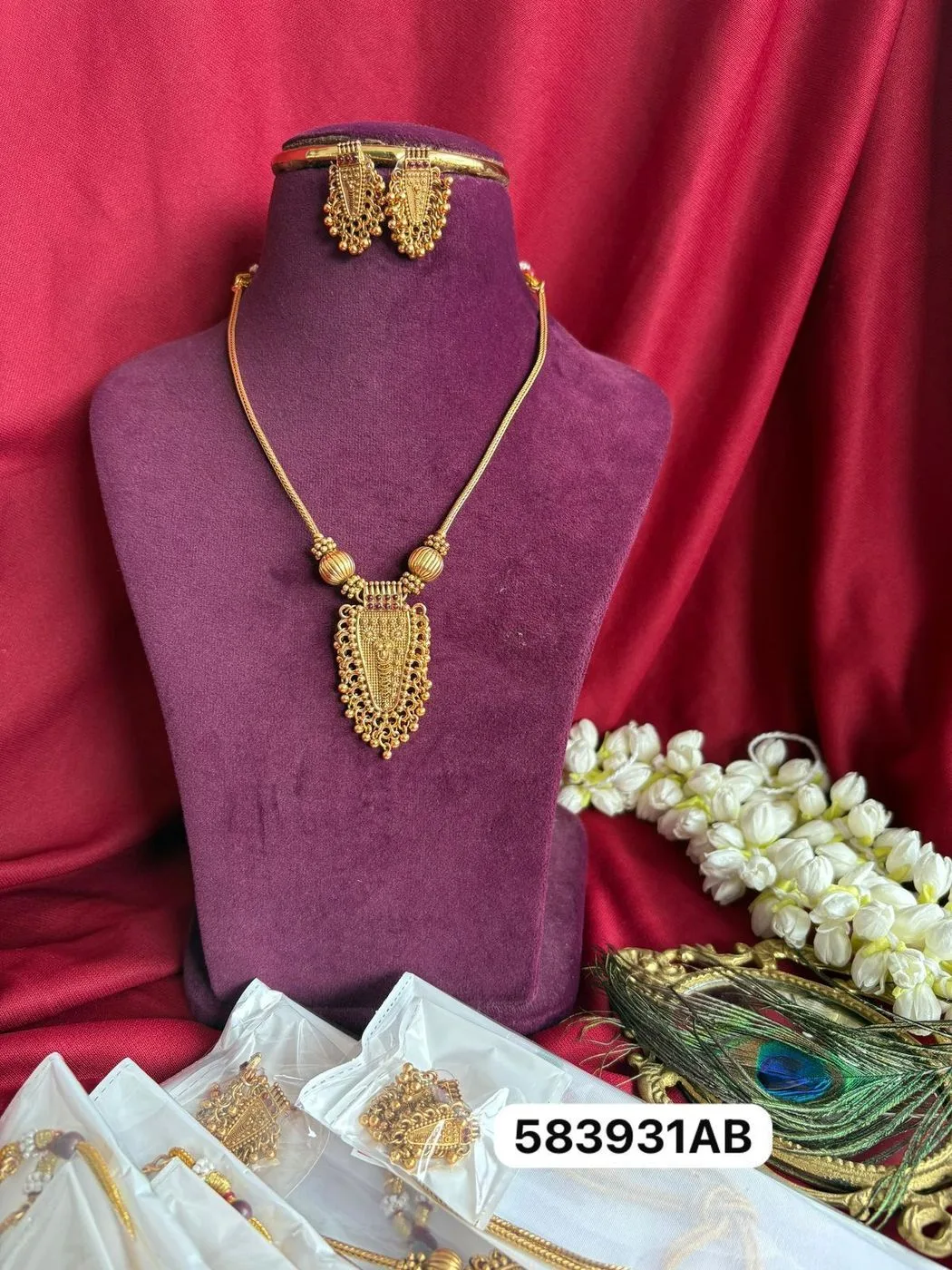 Tryloom Heritage Temple Pendant Necklace Set – Premium Antique Gold Finish Jewellery 2
