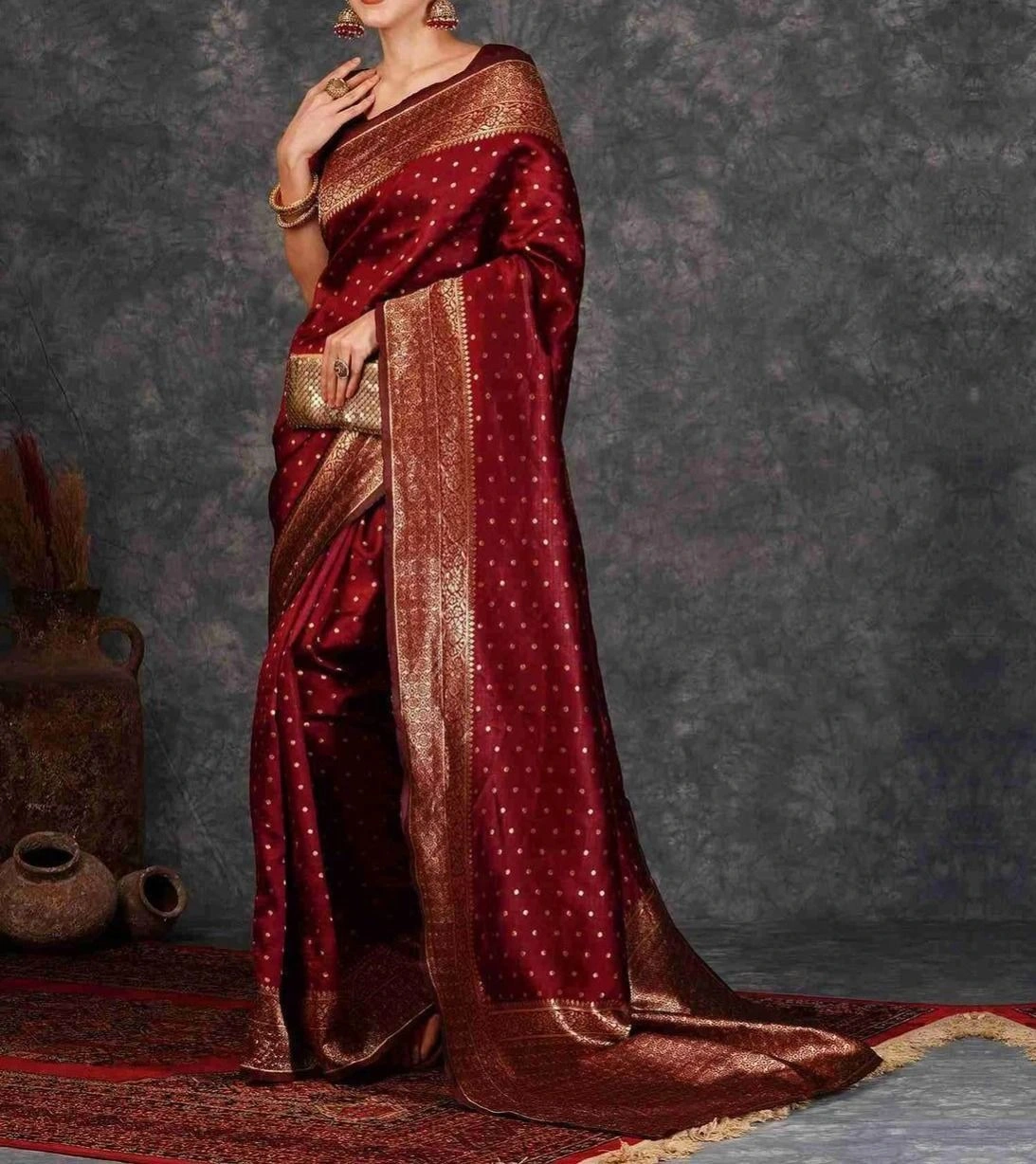 Tryloom Maroon Silk Woven Banarasi Saree 2