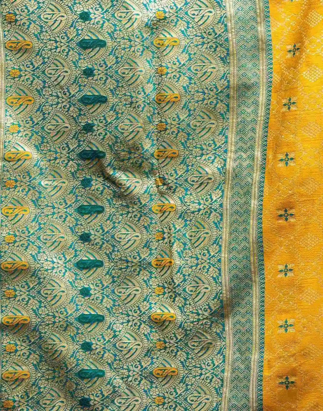 Tryloom Shweta Tiwari Amber Yellow Banarasi Silk Saree 4