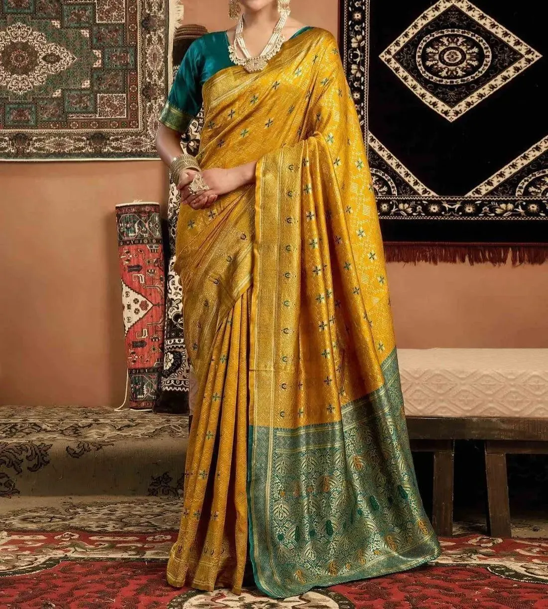 Tryloom Shweta Tiwari Amber Yellow Banarasi Silk Saree 1